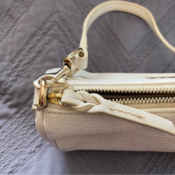 Dooney & Bourke mini barrel cream white pebbled leather bag small purse - Picture 12 of 15